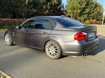 BMW 320si (E90) – limitovaná edice 2600 ks, rok 2006 - 4