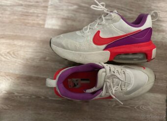 Nike 41 - 4