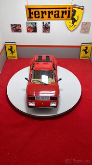 Ferrari 365 GT4 BB 1:18 Kyosho - 4