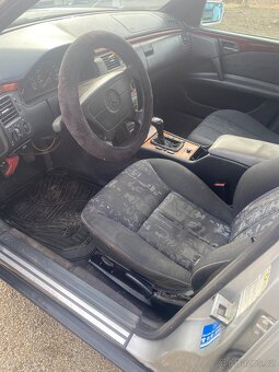 Mercedes E 290TD - 4