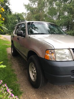 Ford Explorer - 4