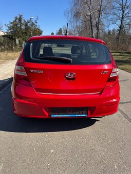 Hyundai I 30 1,4 i 16 V - 4