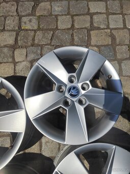 prodám orig alu 16 škoda Octavia 3 Ilias 5x112 ET 46 - 4