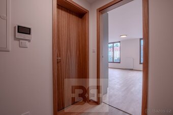 Moderní byt 1+kk v novostavbě na Smíchově – 42 m2 - 4