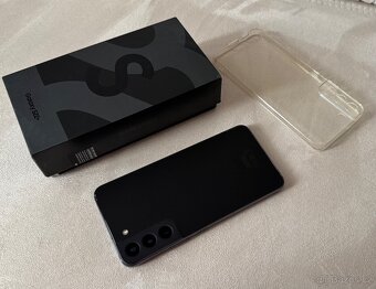 Samsung Galaxy S22+ 5G 8/128gb Dual SIM Phantom Black- pěkný - 4