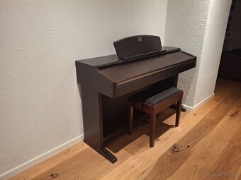Yamaha Clavinova CLP 130 - 4