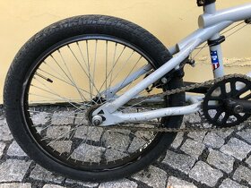 Mongoose Mischief - 4