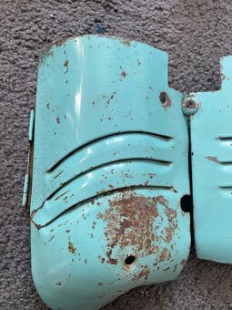 Prsíčka Jawa 550 - 4