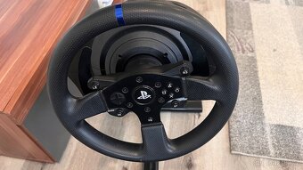 Playseat a Thrustmaster T300 - 4
