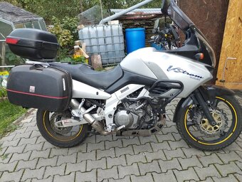 Suzuki V-Strom 1000 - 4