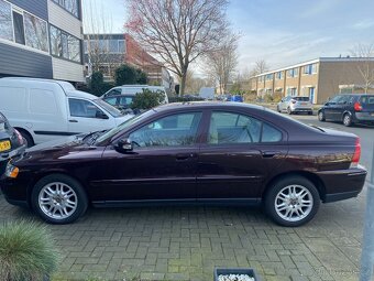 Volvo S60 2.4D5 136kw manuál - 4