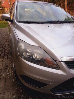 Ford focus trend 1,6.i 74KW - 4