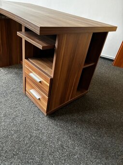 Kancelářský stůl - 4