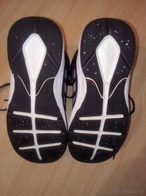 Basketbalové boty Adidas CLOUDFOAM ILATION MID K, vel.31 - 4