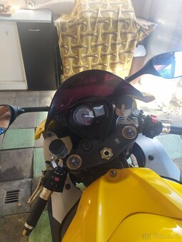 Suzuki gsx r - 4