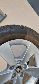 Škoda Fabia 4,IV alu kola 185/65 R15 zimní pneu FH4 - 4