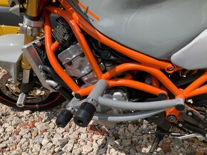 Prodam STUNTOVOU motorku Honda CBR 600 - 4
