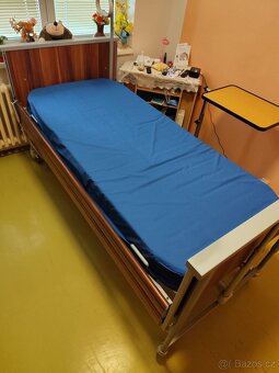 Prodám zdravotní polohovací postel BOCK Domiflex 2 + matrace - 4