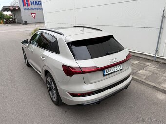 AUDI E-TRON 50 Quattro SUV S-line Black packet - 4