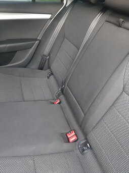 Taxi pronájem automobilu Škoda Octavia III cena 549 Kč/1 den - 4
