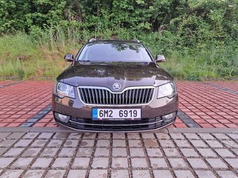 Škoda Superb 2,  2.0tdi 4x4 Laurin&Klement - 4