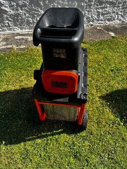 Black&Decker drtička větví,štěpkovač - 4