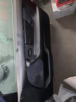 Přední dveře Bmw e36 compact - 4