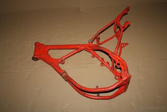 ČZ 125/519 Rám, nádrž , molitan sedla a další díly - 4