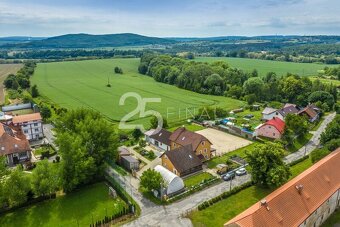 Prodej samostatné 1/3 rodinného domu se zahradou ve Zvířetic - 4