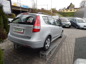 Hyundai i 30CW 1,6 CRDI - 4