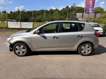 Kia Ceed 1.4 16V, ČR - havarovaný - 4