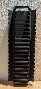 Prodám nástěnný držák na audio komponenty - 4