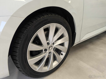 Škoda Superb 2,0 TDI STYLE - 4