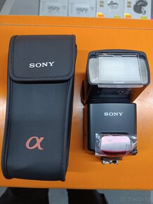 Prodám blesk Sony HVL-F42AM - 4