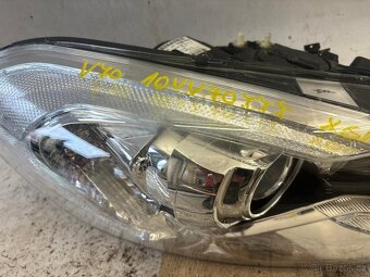 Přední pravý světlo/xenon Volvo C70 - 4