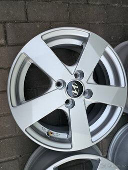 ALU kola disky ráfky Hyundai 15'' 4x100 R15 I20 nové - 4