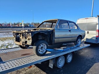 BMW E21 318is - 4