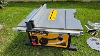 Pracovní stůl ke stolní pile Dewalt DWE7492 - 4