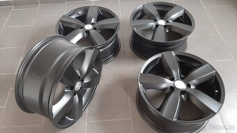 Alu kola - Mercedes-Benz - 8/5Jx19 ET-55 - 5x112 - 4