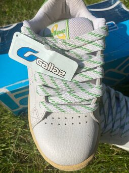 Tenisky white/green vel. 35 - 4