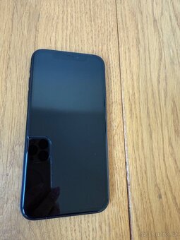 iPhone XR 256 GB s příslušenstvím - 4