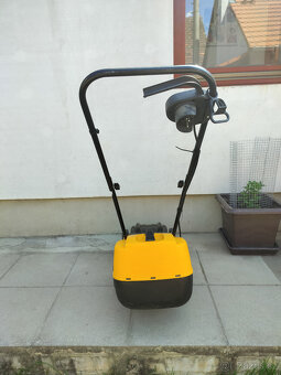 Elektrická sekačka Riwall pro - 4