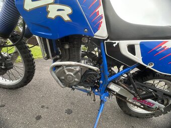 Suzuki DR 650R - 4