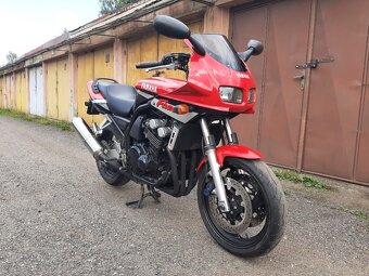 YAMAHA FZS 600 S FAZER - 4