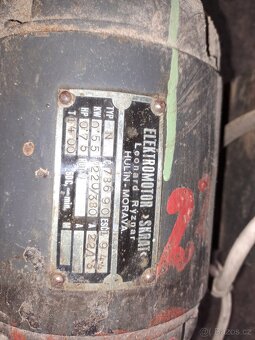 Třívřetenová sukovačka s čelistí 35 mm - 4