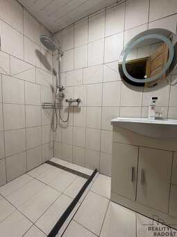 Prodej novostavby Zaječí s apartmány a vinným sklepem - 4