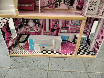 Domeček pro panenky - 4