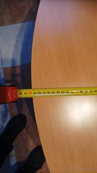 Jídelní stůl a 5 židlí - 4