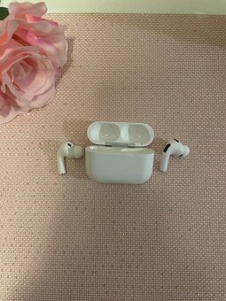 AirPods Pro 3 - 4