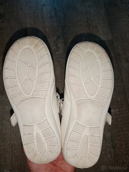 Dívčí střevíčky - 4